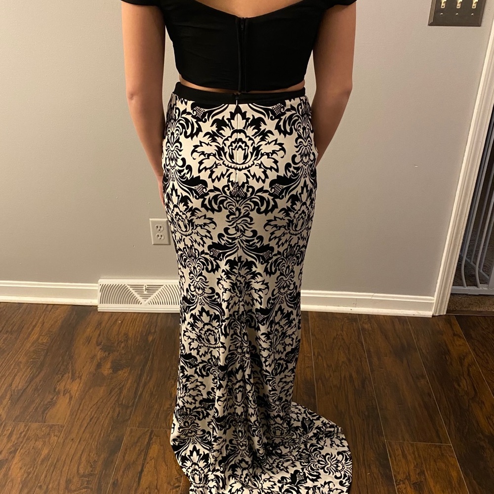 Prom Dress - Picture 2 of 3